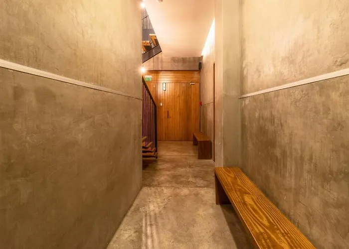 L202 Ac Panoramic Rooftop Views Apartment
