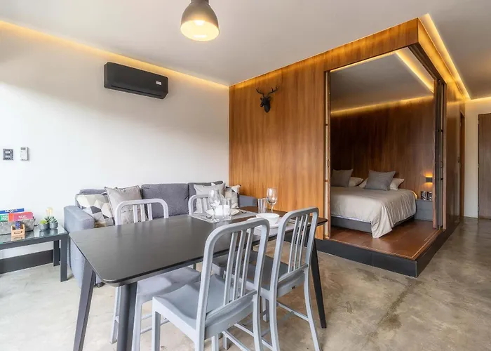 L202 Ac Panoramic Rooftop Views Apartment